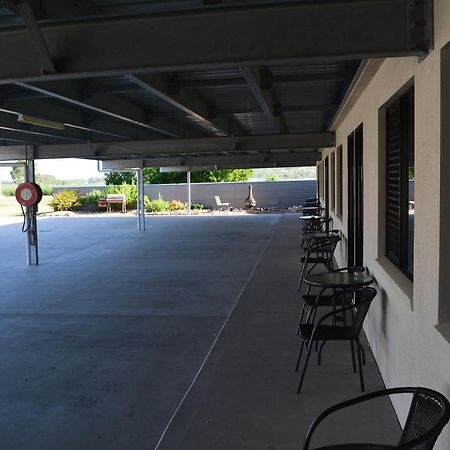 Carmila Sands Motel エクステリア 写真