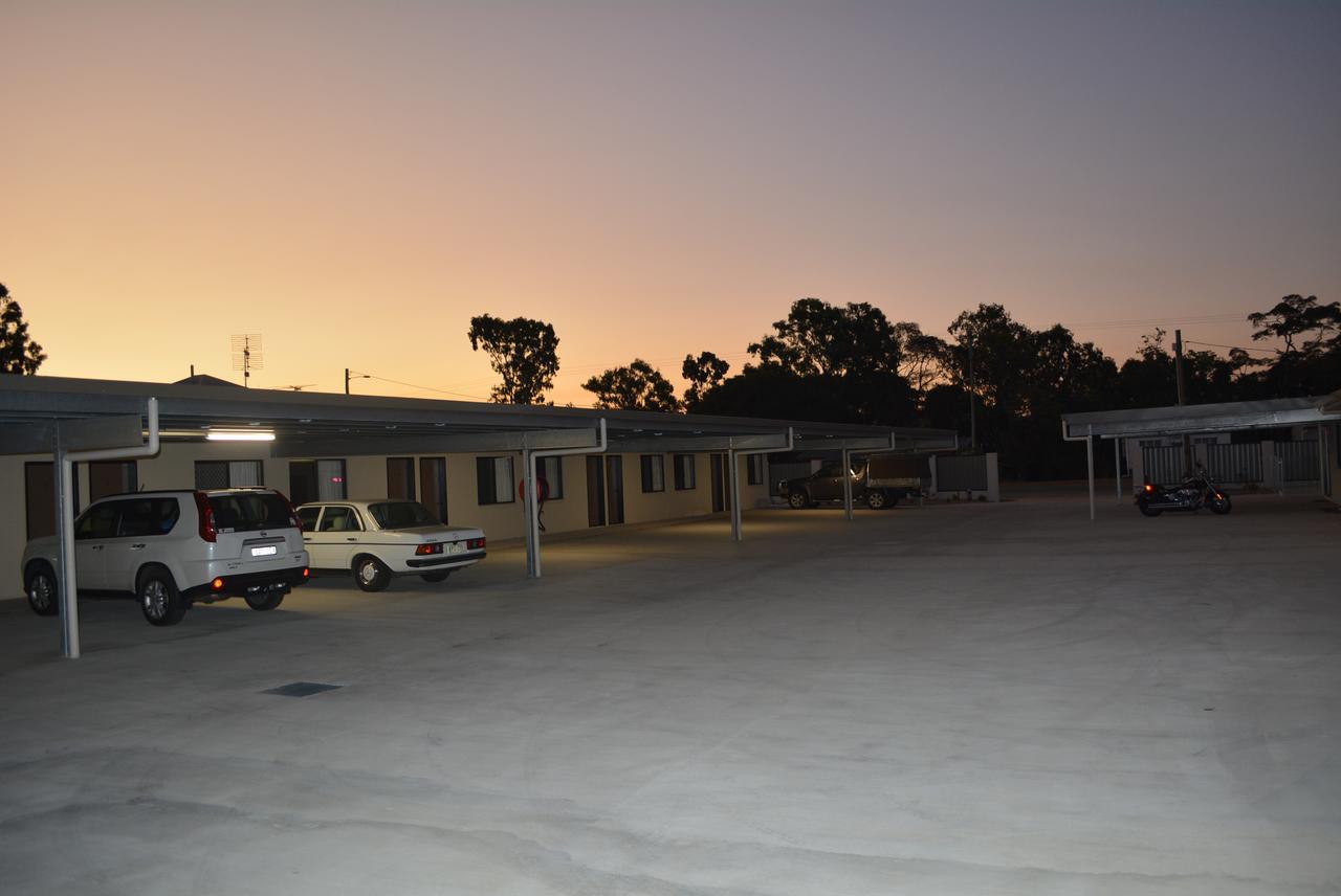 Carmila Sands Motel エクステリア 写真